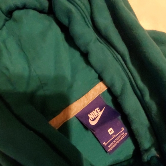 Nike hoodie - Picture 2 of 3